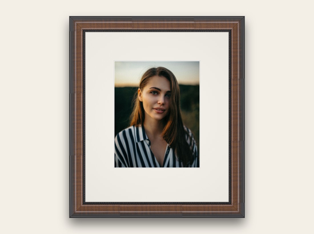 Coral Ridge — traditional hardwood frame with portrait mat